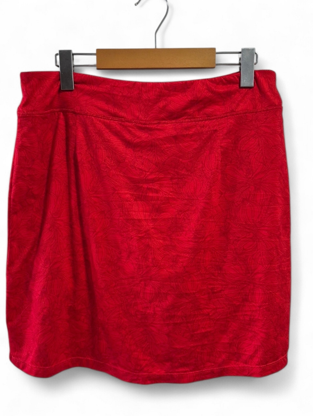 Red Women's Skort - Sleek Everyday Style - Picture 3 of 9